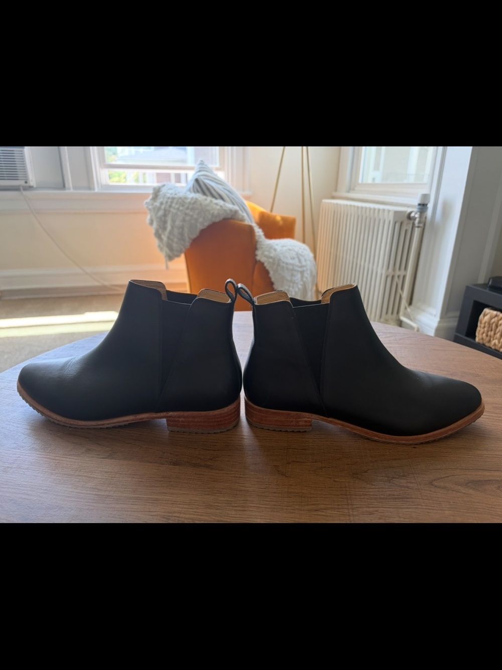 Nisolo Everyday Chelsea Boot (Size 9.5, Black) - Picture 2 of 4